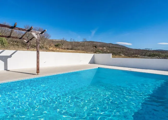 Awesome Home In Ribnica - Krusevo Anic
