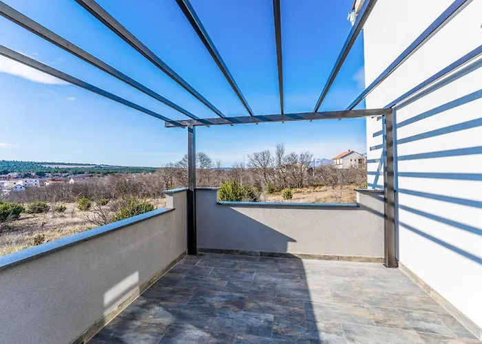 Дом отдыха Awesome Home In Ribnica - Krusevo Anic