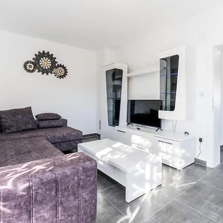 Дом отдыха Lovely Home In Ribnica - Krusevo