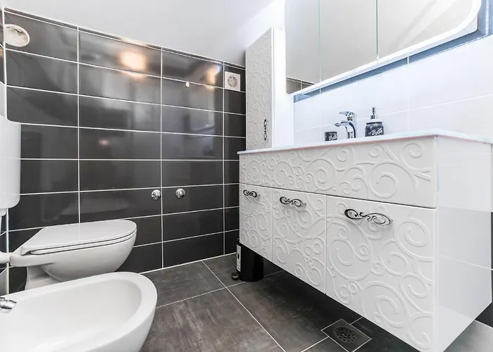 Awesome Home In Ribnica - Krusevo *