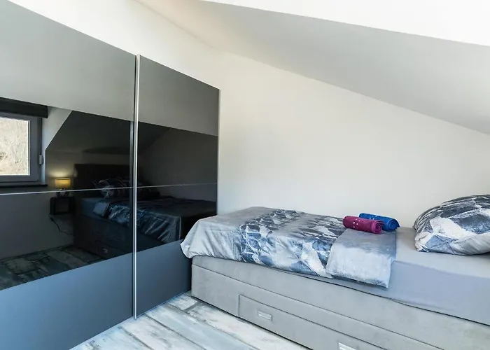 Awesome Home In Ribnica - Krusevo * Anić